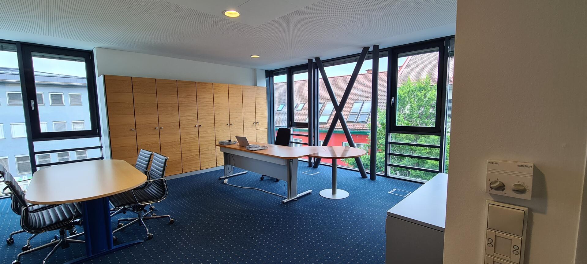 Büro 2