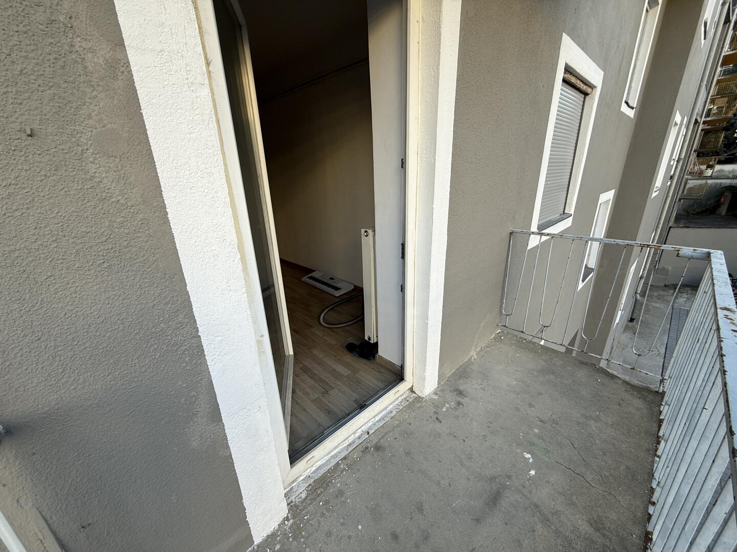 20251105_064921056_Ios