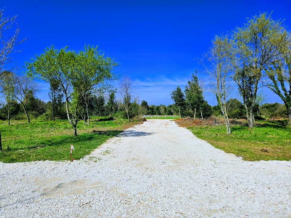 Grundstueck, 52204 Sisan