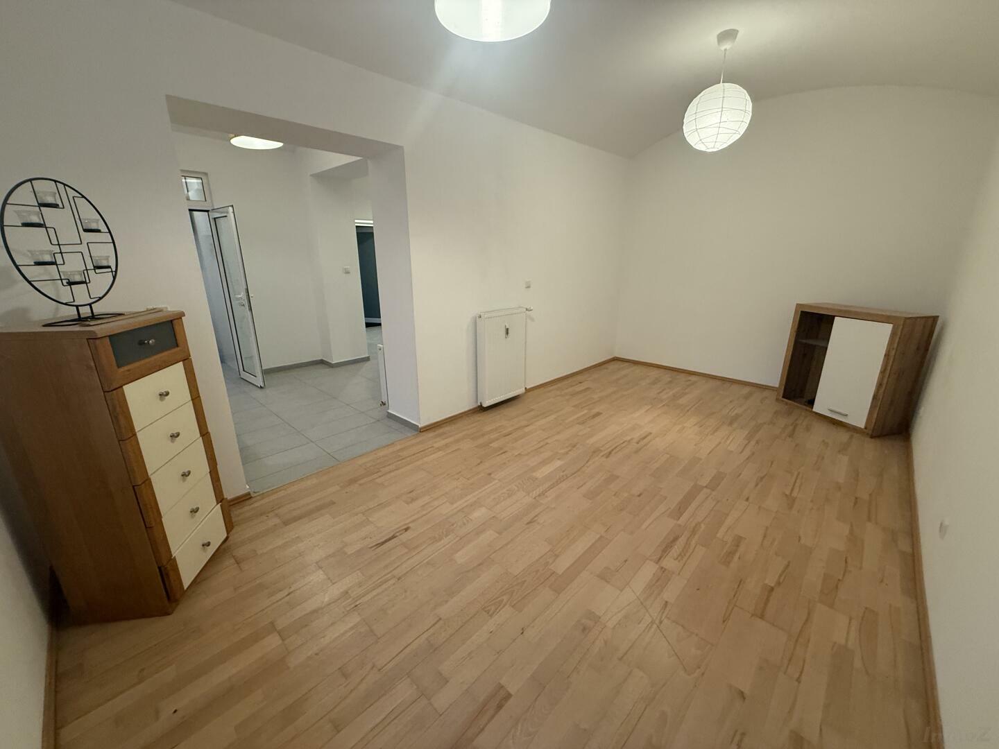 20260129_142207159_Ios