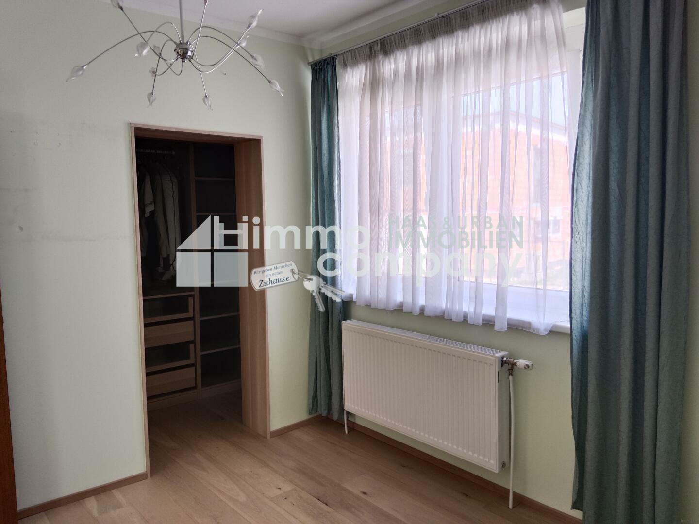 Schlafzimmer 3 mit Schrankraum