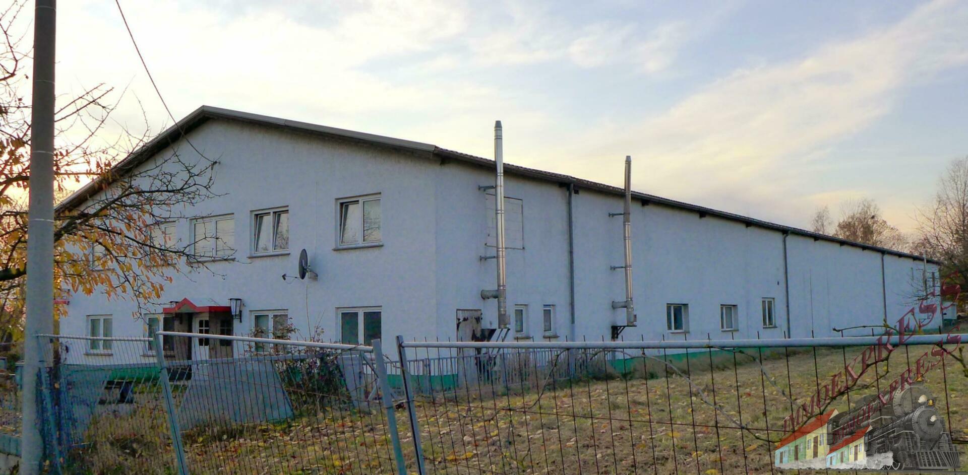Halle rechts