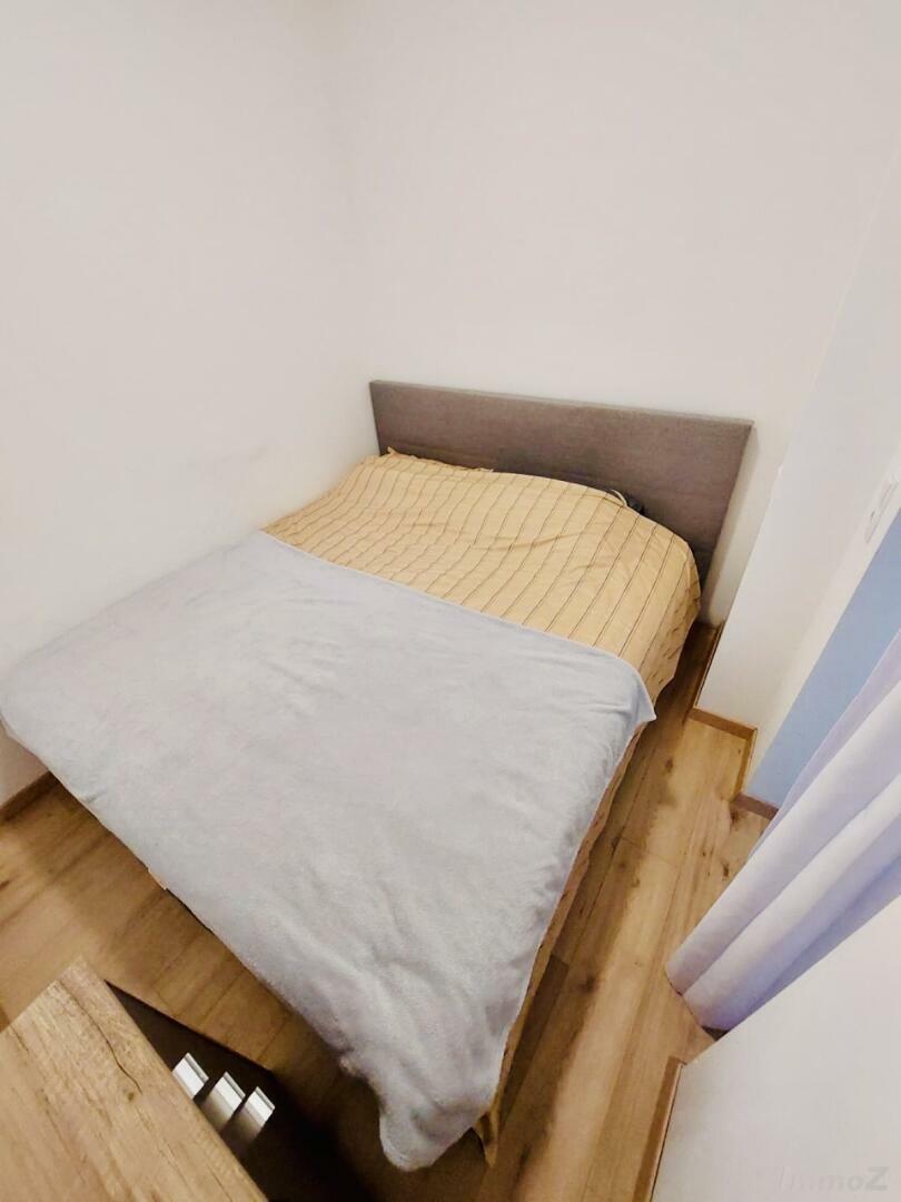 Schlafniesche mit Doppelbett