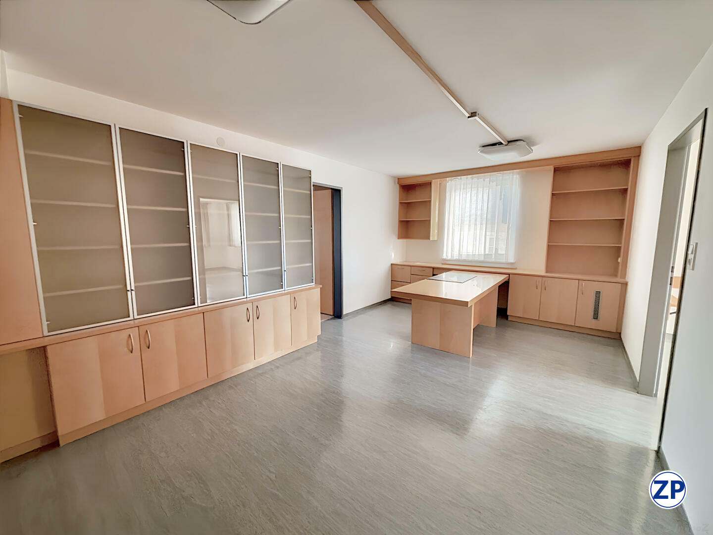 Hausetage in einem Dreiparteienhaus am Laaer Berg mit Garagenplatz ! /  / 1100 Wien / Bild 3