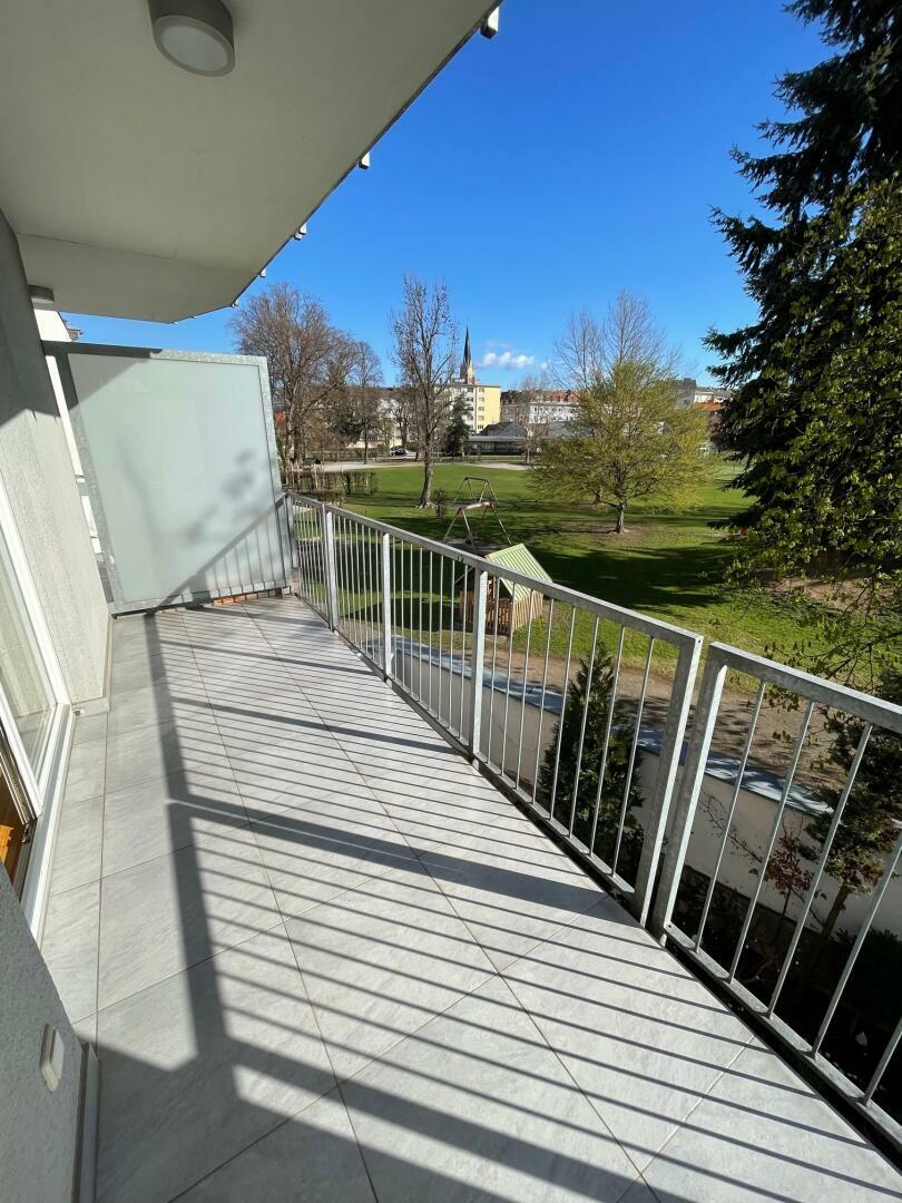 Top Garconniere mit Balkon gegenüber TU