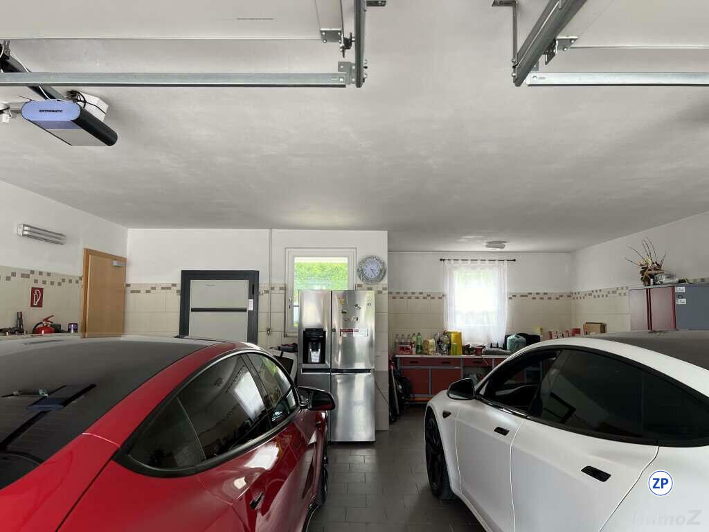Traumhaus mit Pool und zwei Garagenstellpltzen ! /  / 2603 Felixdorf / Bild 13