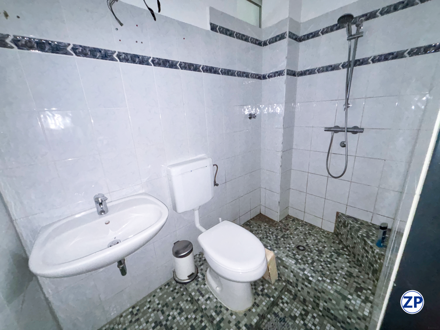 3 Zimmer-Wohnung mit 10 m Terrasse - 4 Gehminuten zur Badnerbahn /  / 1230 Wien / Bild 7