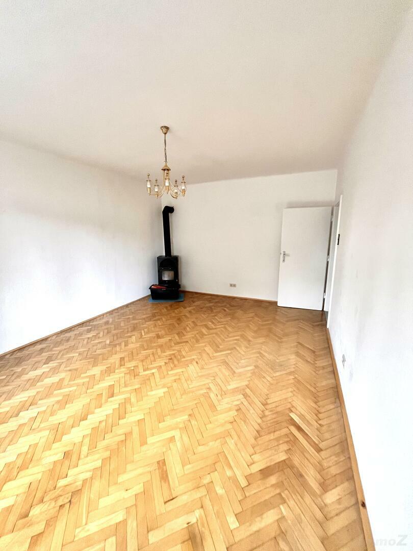 Wohn- Schlafzimmer