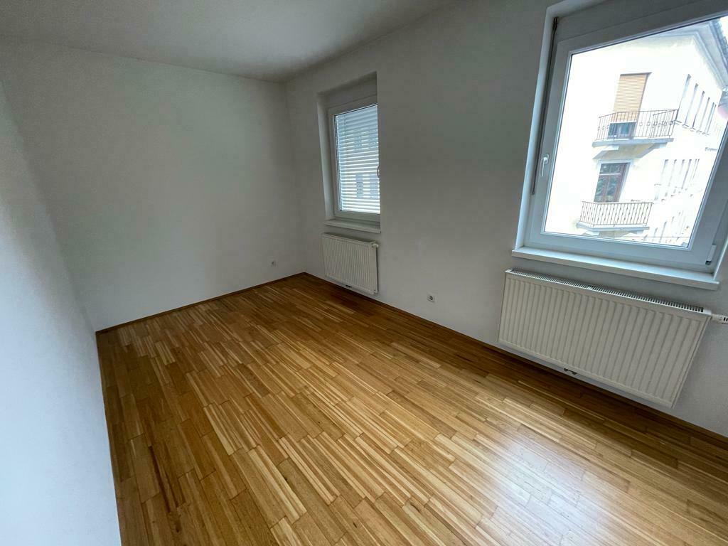 Mietwohnung mit Innenhofbalkon, 2-er WG tauglich - direkt neben TU /  / 8010 Graz / Bild 3