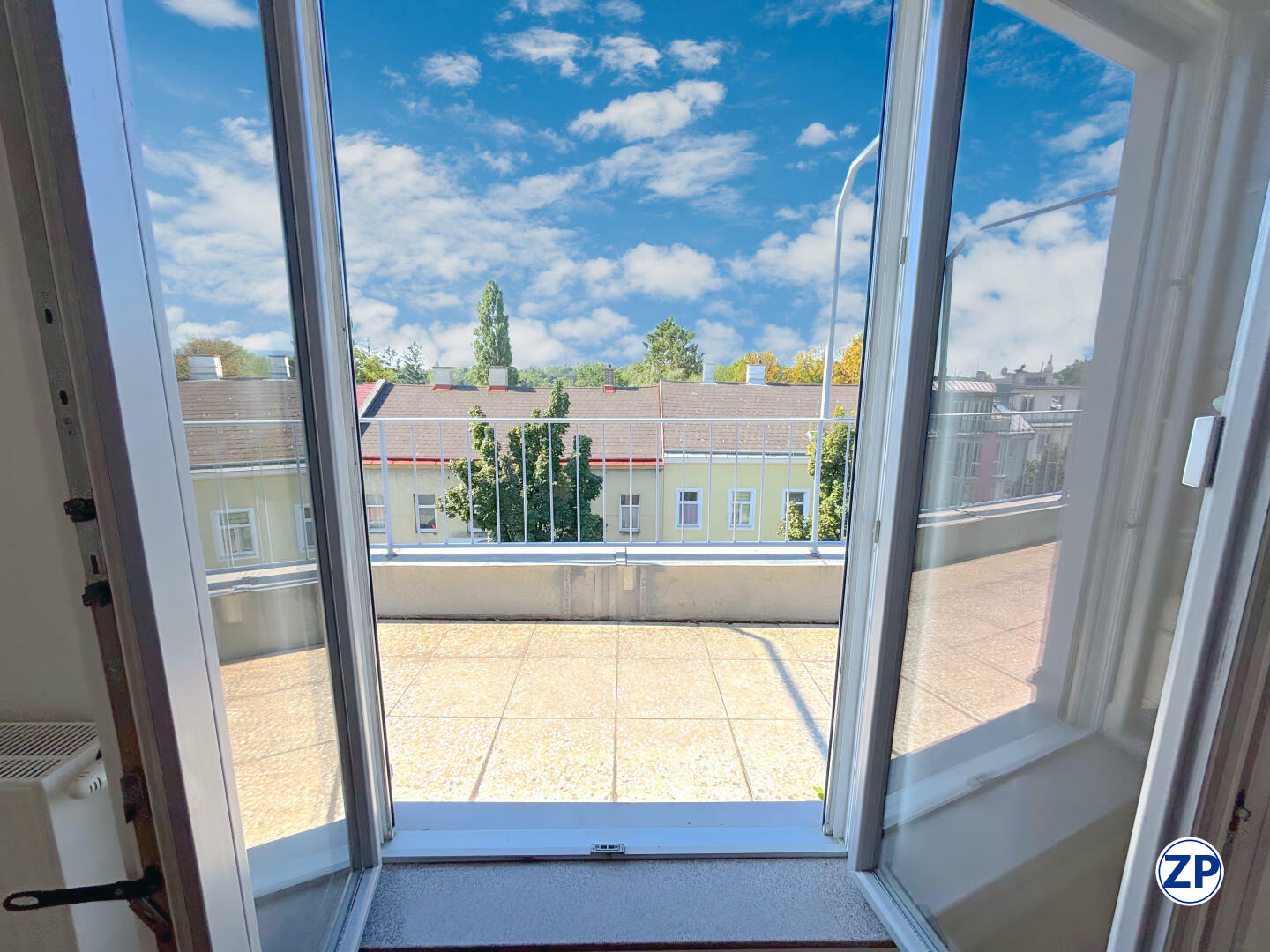 3 Zimmer-Wohnung mit 10 m Terrasse - 4 Gehminuten zur Badnerbahn /  / 1230 Wien / Bild 1