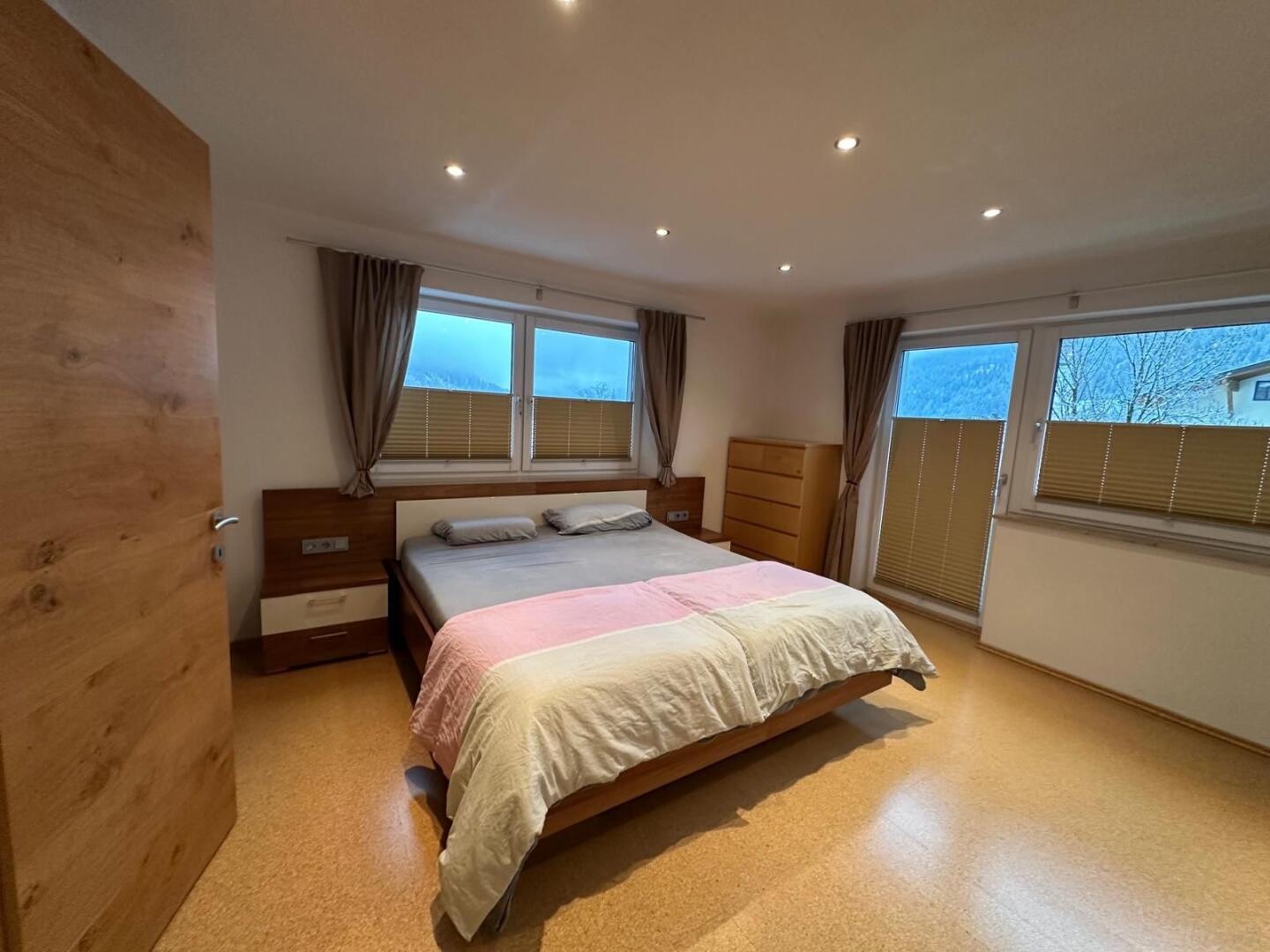 Schlafzimmer 2