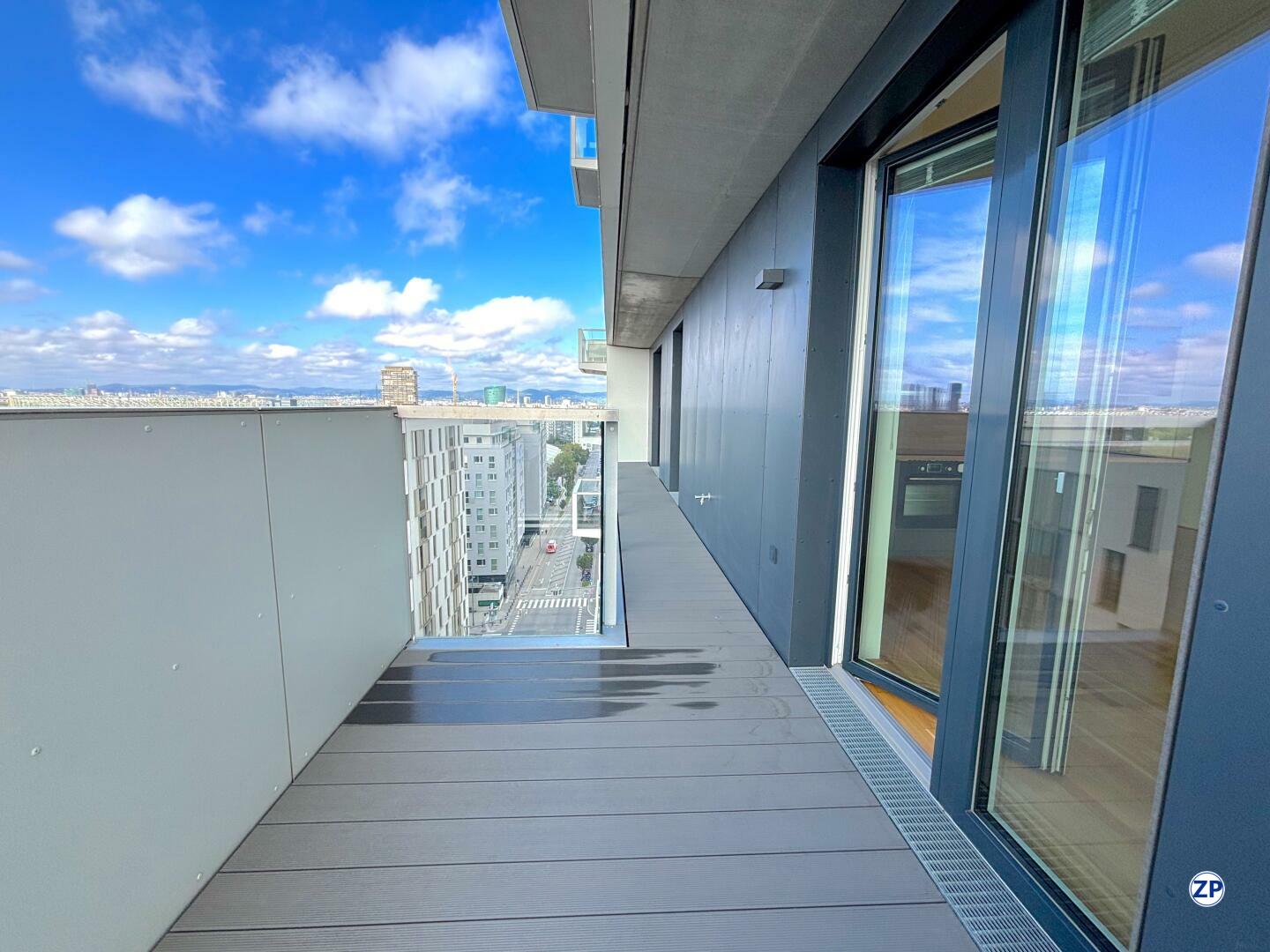 Marina Tower, Erstbezug 10. Stock - Direkt an der U2 (Donaumarina) ! /  / 1020 Wien / Bild 1