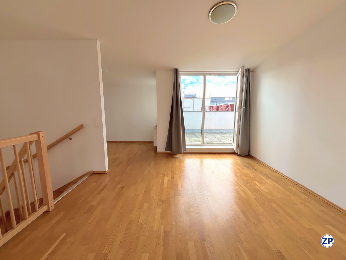 Dachgeschomaisonette, 4 Zi., 18 m Terrasse, ruhige Lage nahe U4 und U6! /  / 1150 Wien / Bild 2