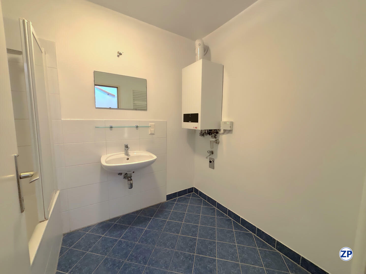 Dachgeschomaisonette, 4 Zi., 18 m Terrasse, ruhige Lage nahe U4 und U6! /  / 1150 Wien / Bild 2
