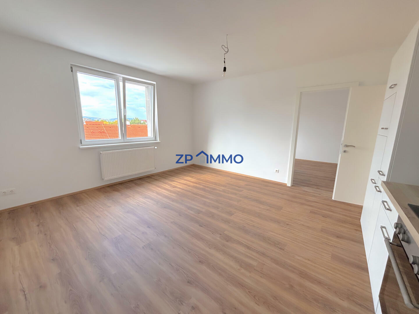 Generalsanierte 3 Zimmer DG-Wohnung !