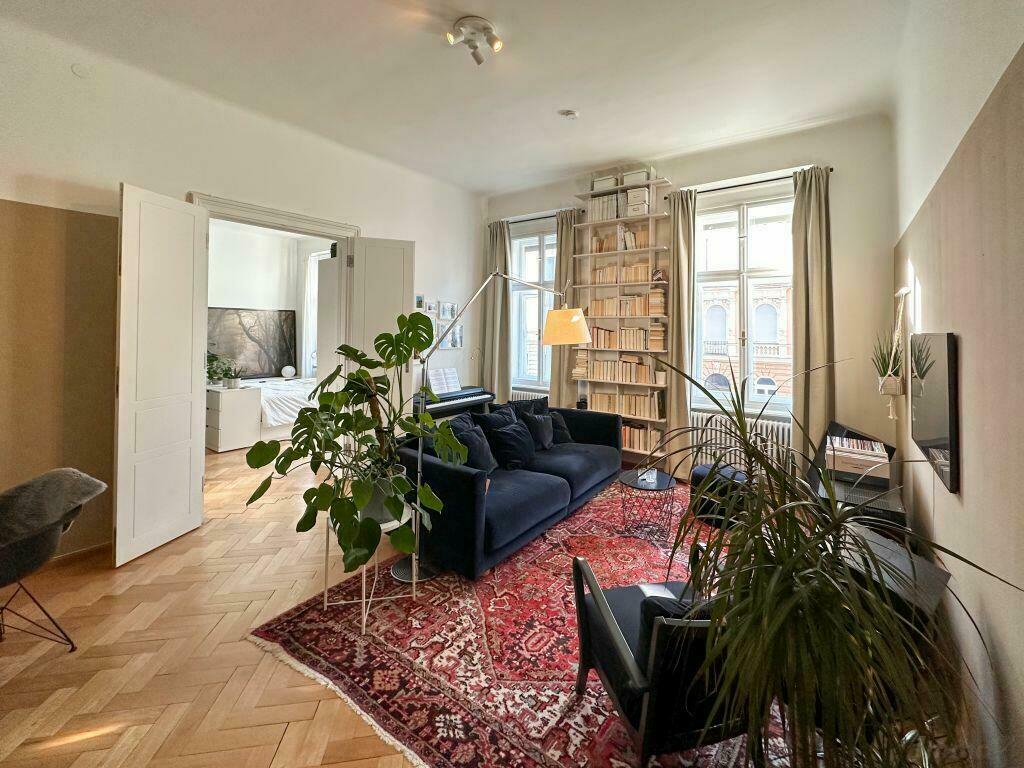 Bestlage nähe Augartenpark, ERSTBEZUG nach Sanierung ,**RARITÄT** 3 ZI + Küche Altbauwohnung, elegant ausgestattet - großer Balkon, ev. Garten*, Förderung**