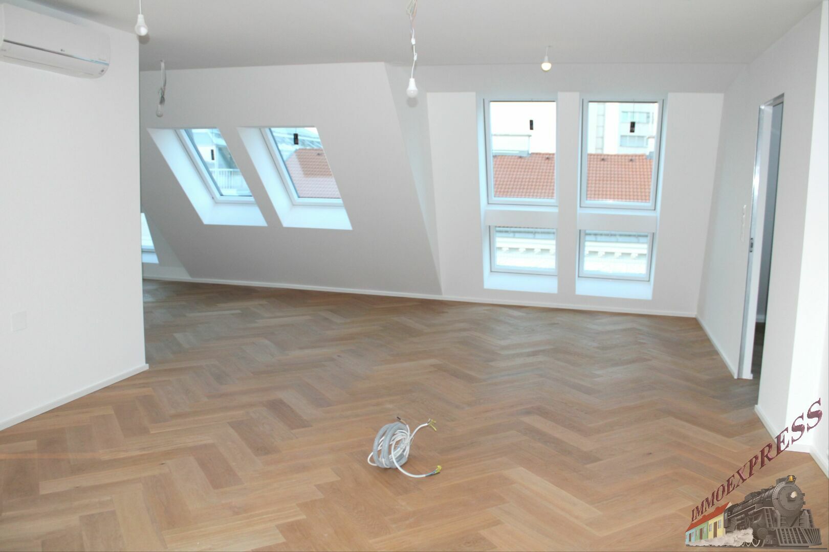 Exklusive Dachgeschosswohnung im 9. Bezirk mit Terrasse