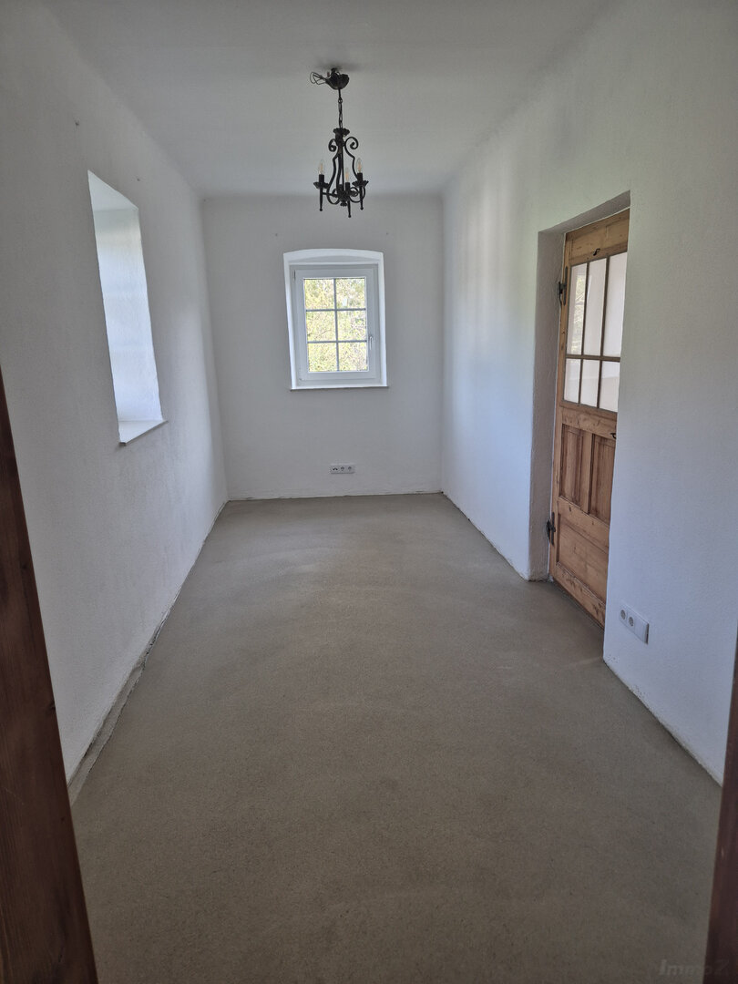 Haus mit 6 Zimmer in idyllischer Lage