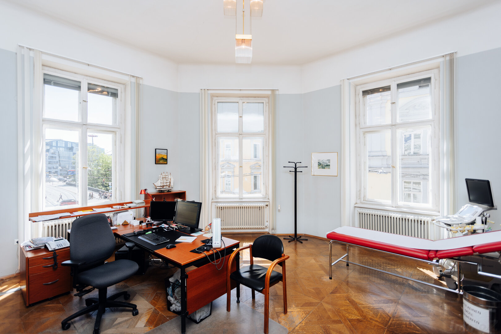 Exklusive Traditionsordination / Praxis in Bestlage von Graz – ca. 180 m²