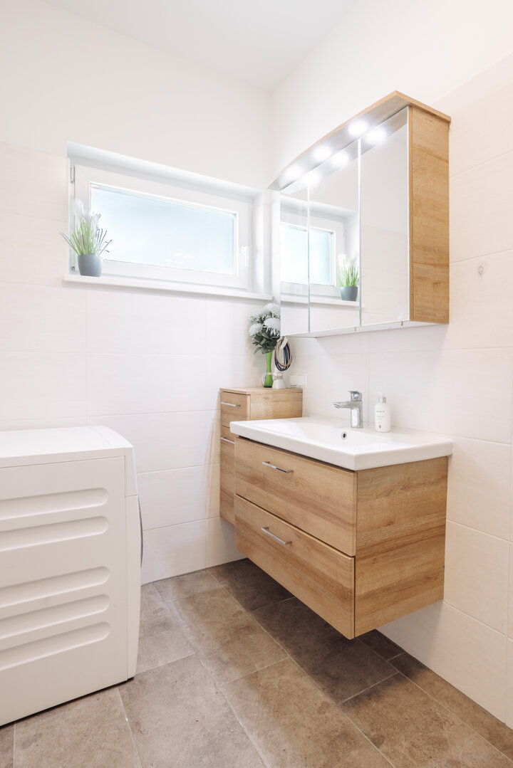 Badezimmer 01