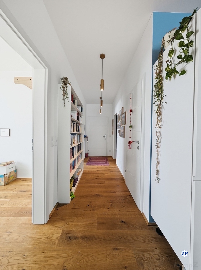 Moderne 4-Zimmer-Dachgescho�wohnung mit Villencharakter, gro�em Balkon und Garage am Wienerwald /  / 1140&nbsp;Wien / Bild 0