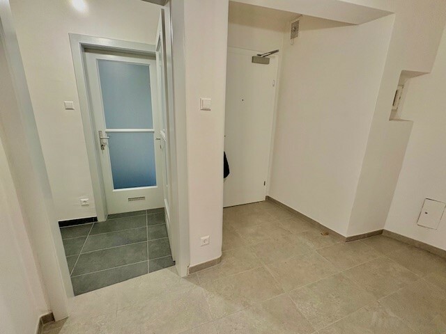 Vorraum u. kleiner Vorraum zum Bad / WC
