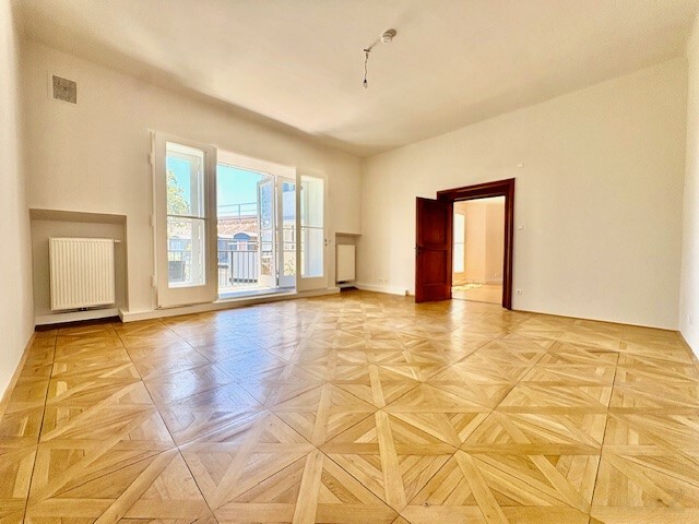 Rarität: 2-Zimmer-Penthouse für Sportliche im 3.OG ohne Lift, große Terrasse - ideal für Paare, die das Besondere suchen.