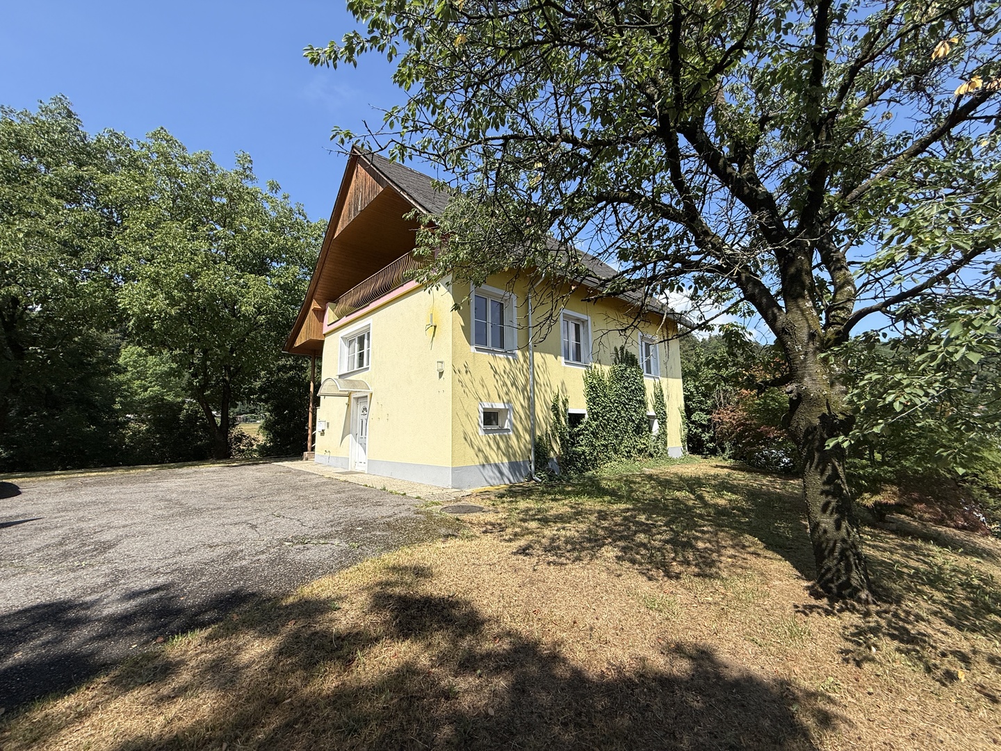 Einfamilienhaus in zentraler Lage – vielseitiges Potenzial für Ihre Wohnideen