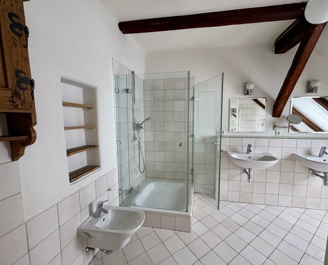 Badezimmer im 3. OG