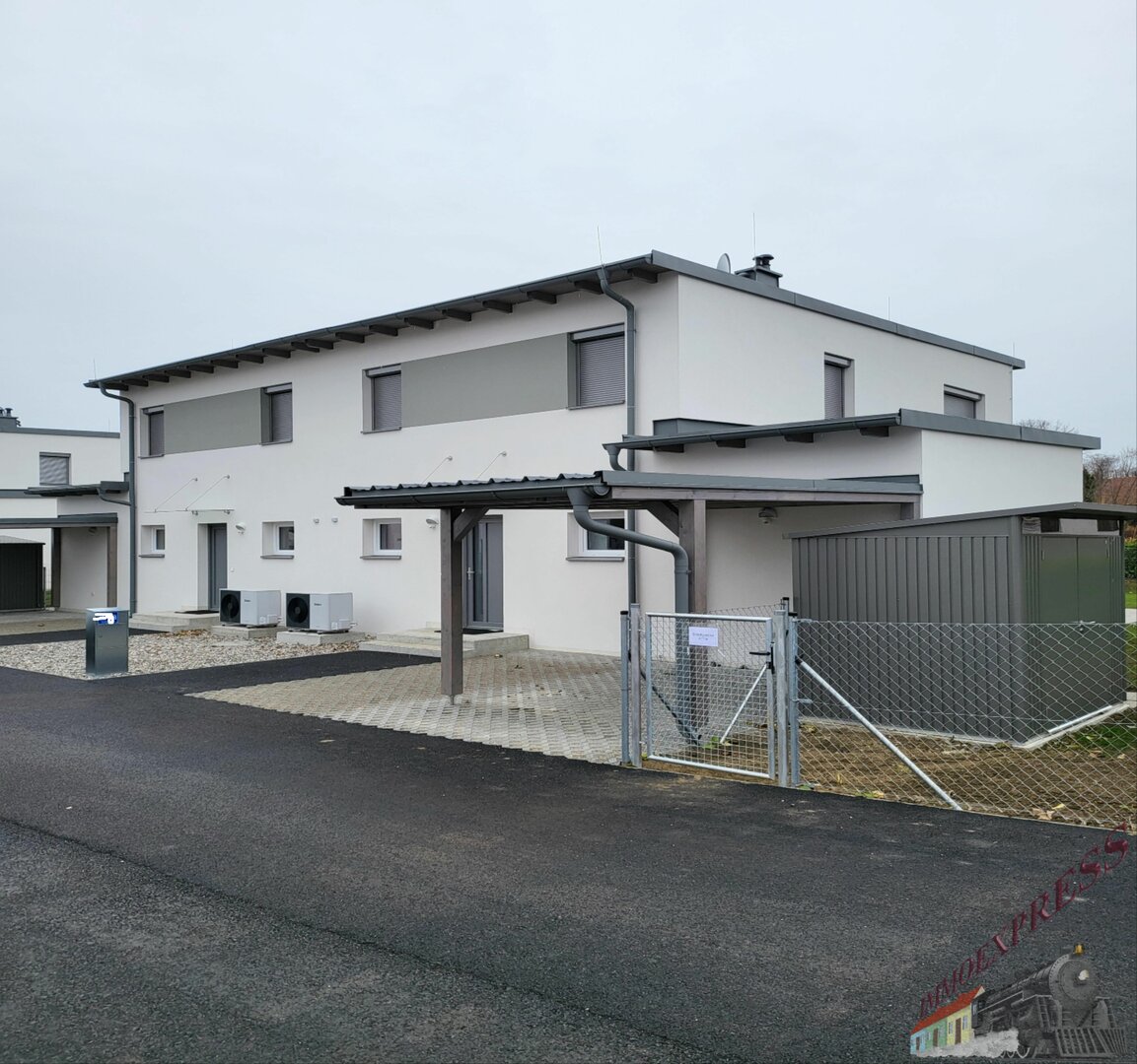 Für Anleger, Neulengbach Doppelhaushälfte - herrliche Lage, derzeit vermietet !