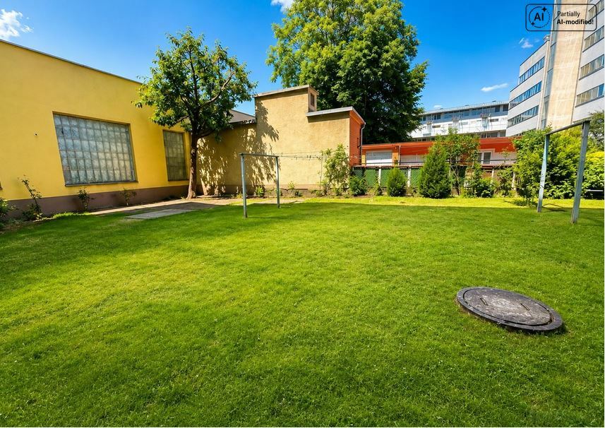 Heller Innenhof mit urbanem Flair