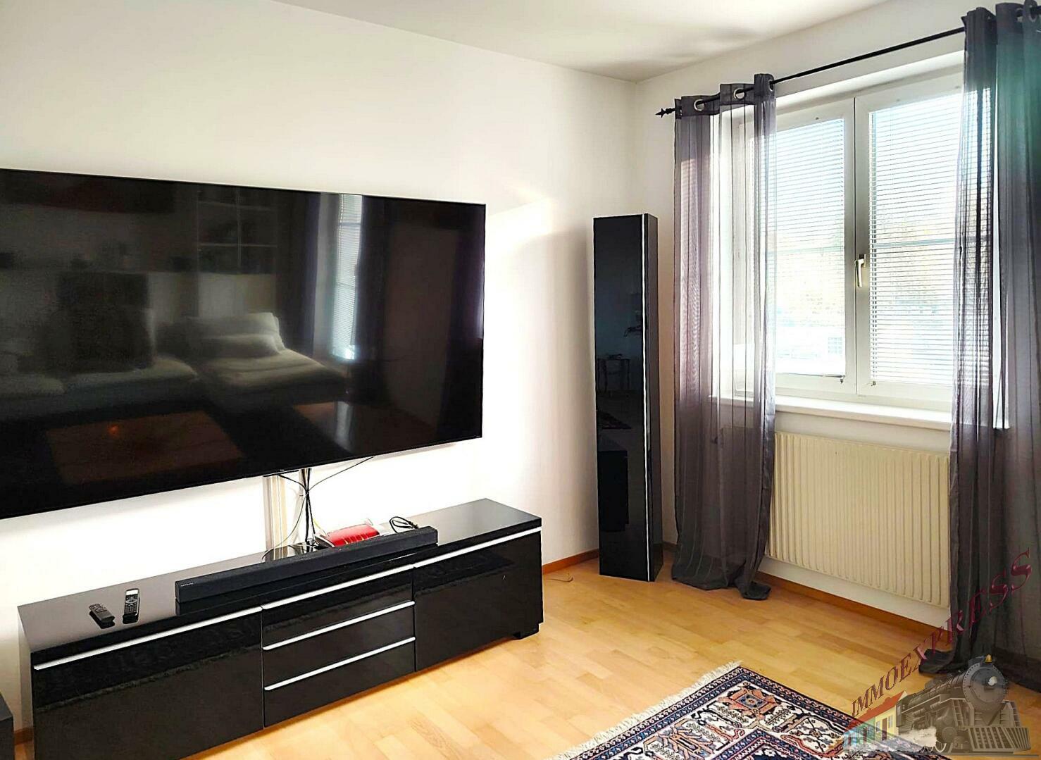 4-Zimmer-Eigentumswohnung mit Süd-Balkon (4,5m²) und KFZ-Stellplatz wartet auf Sie! Zentrale Lage!