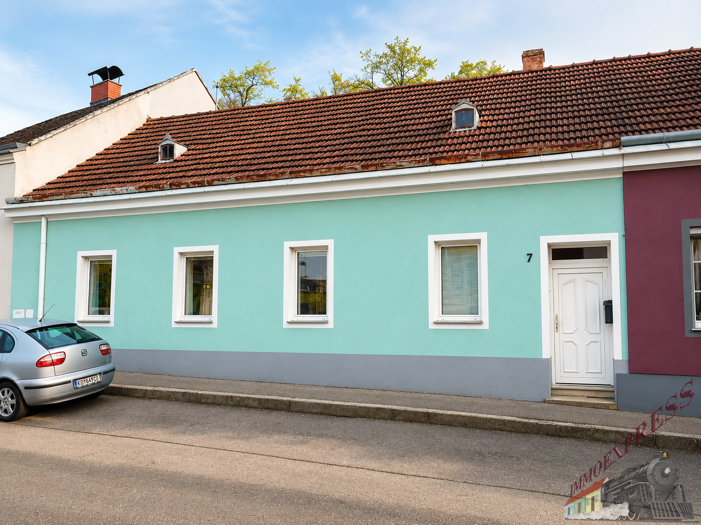 Zwei vermietete Wohnhäuser in zentraler Lage