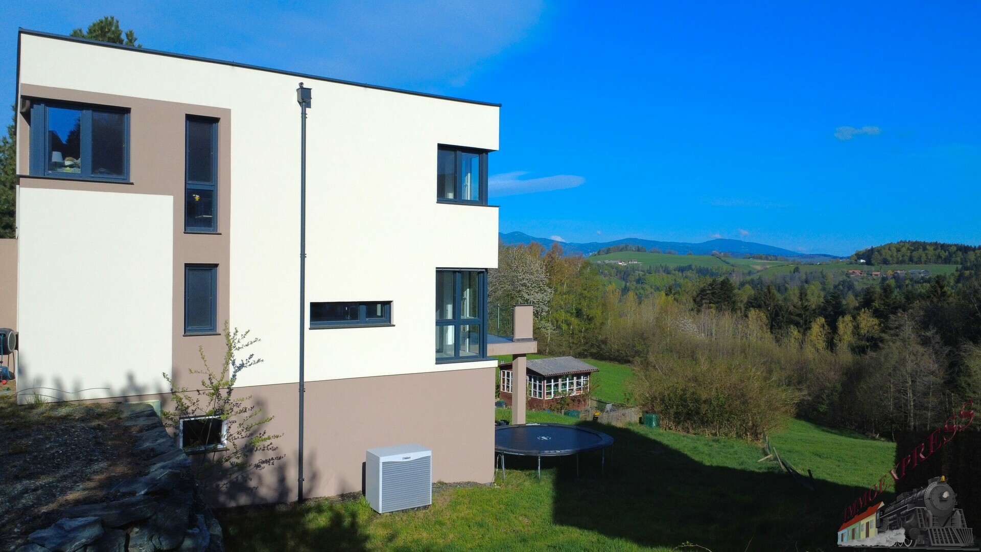 Modernes Einfamilienhaus mit Panoramablick - Sackgasse
