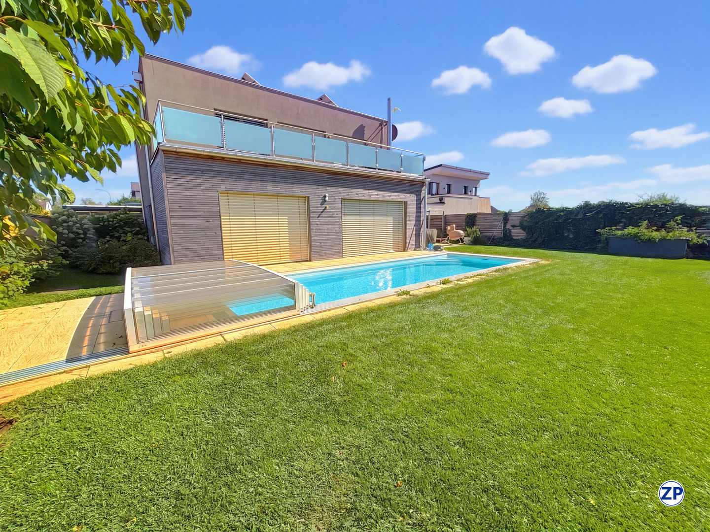 Passivhaus mit beheiztem Pool, Dachterrasse und separater Ordination ? unverbaubarer Gr�nblick /  / 2333&nbsp;Leopoldsdorf bei Wien / Bild 1
