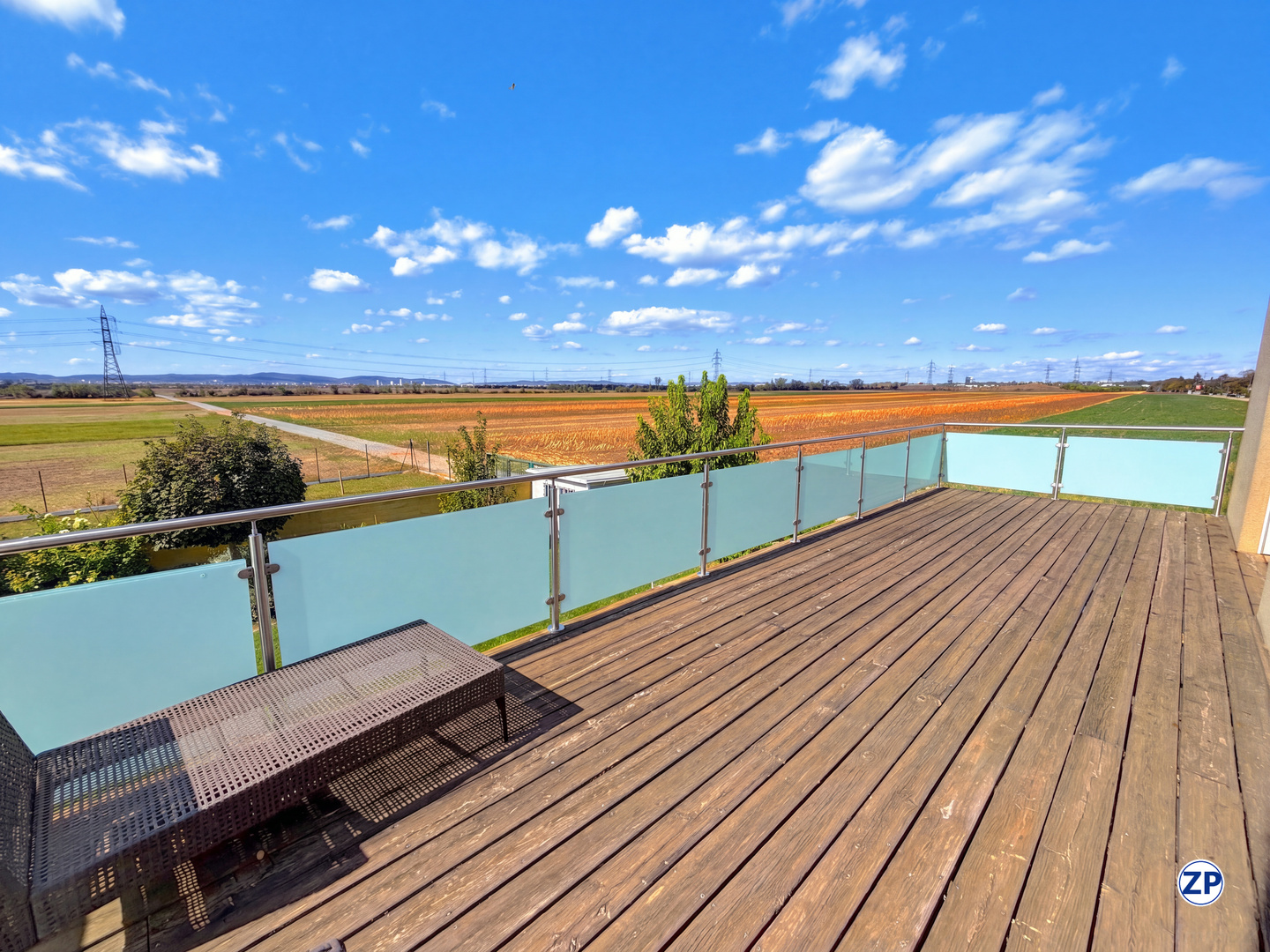 Passivhaus mit beheiztem Pool, Dachterrasse und separater Ordination ? unverbaubarer Gr�nblick /  / 2333&nbsp;Leopoldsdorf bei Wien / Bild 2