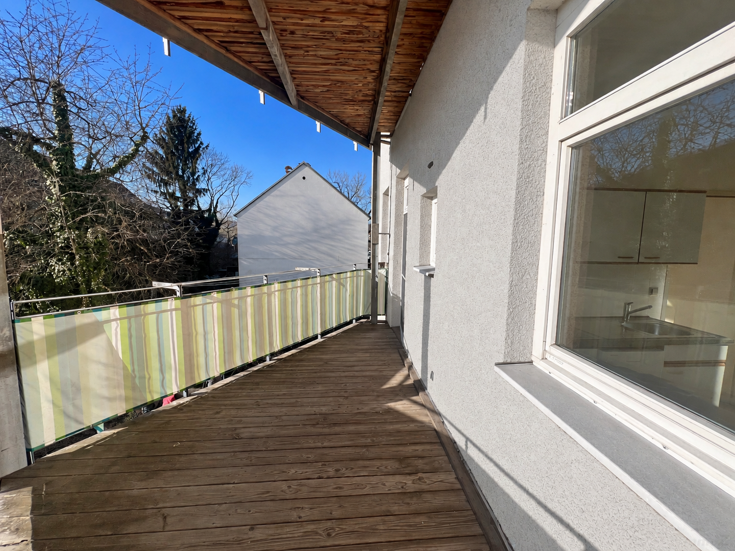 Ideale 2 Zimmer Wohnung mit großem Balkon..... aktuell vermietet als Anlageobjekt
