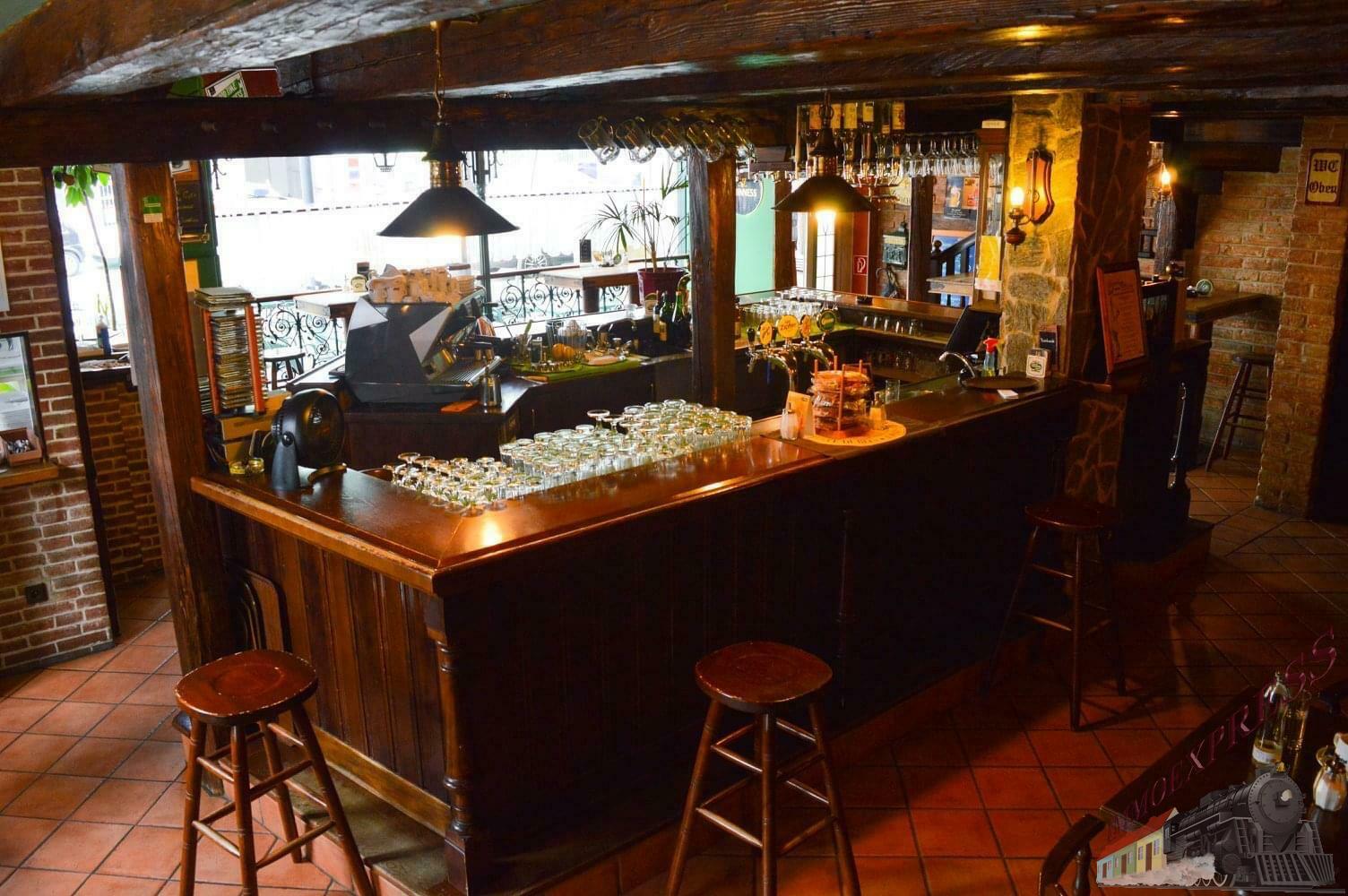 Wien1190Wien, gut eingeführtes Pub, in sehr guter Lage, Topausstattung wartet auf Nachmieter