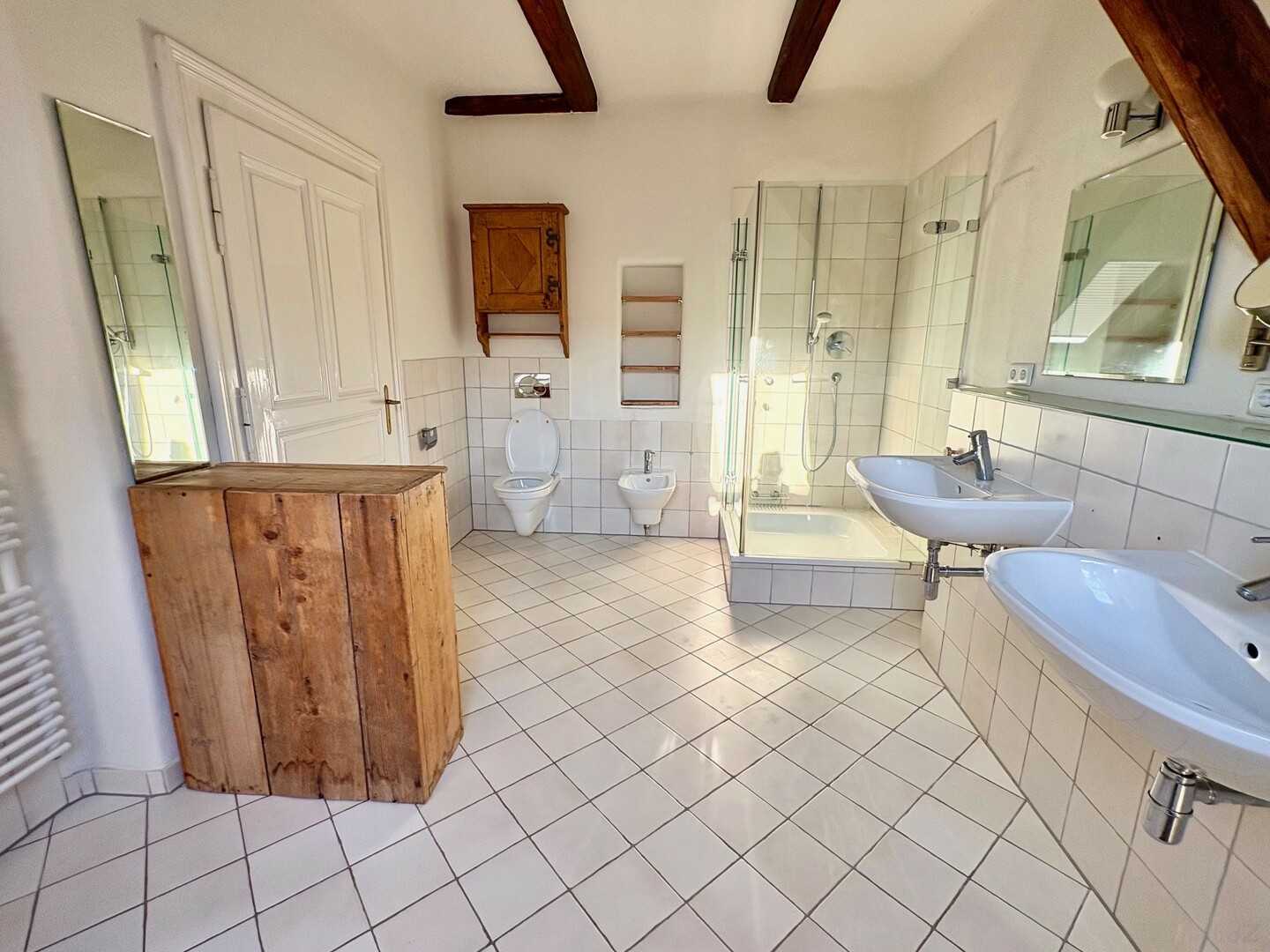 WC, Bidet und Dusche