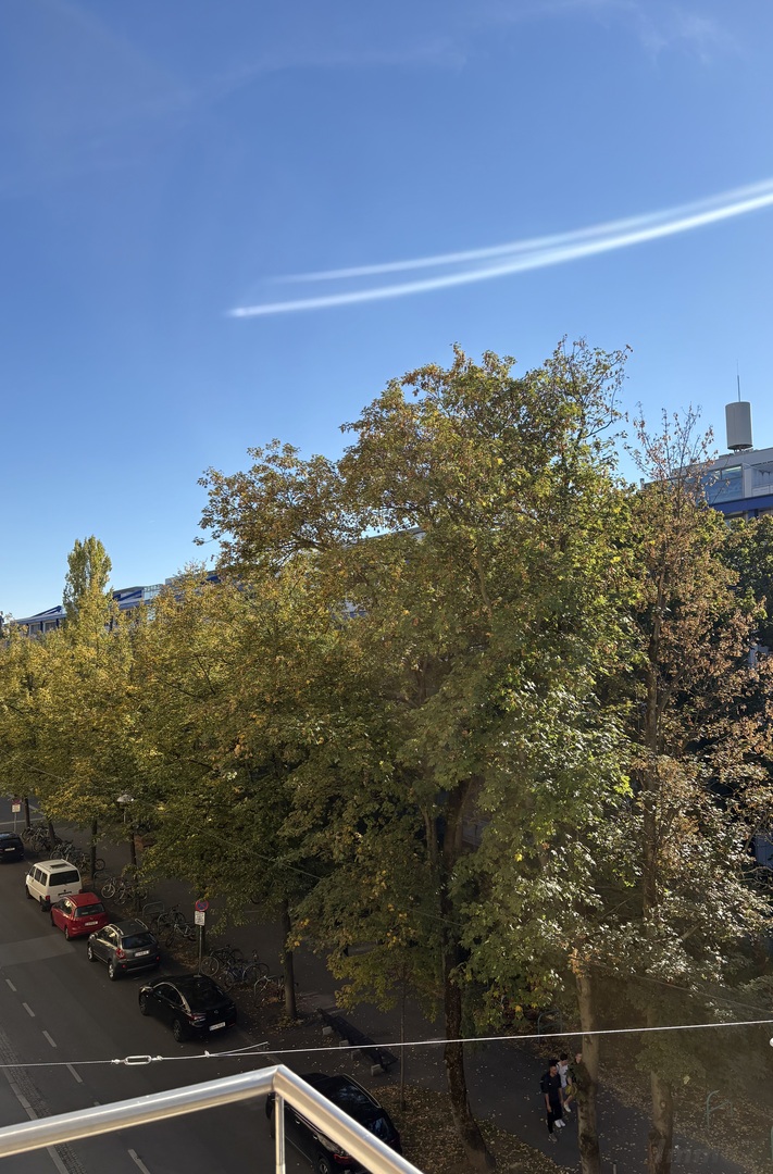 Blick von der Loggia zum Resowi Zentrum
