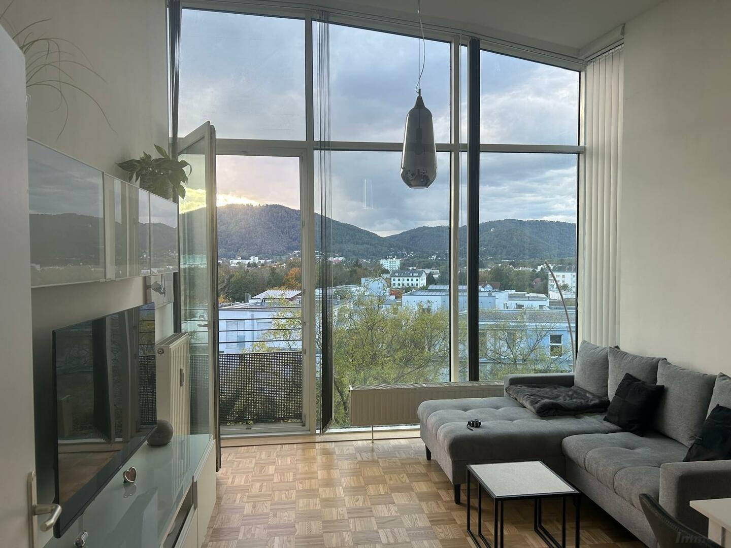 Andritz Nordberggasse, moderne  ruhige 2 ZI Wohnung  im 2.OG mit traumhafter Aussicht, Terrasse und TG-Platz