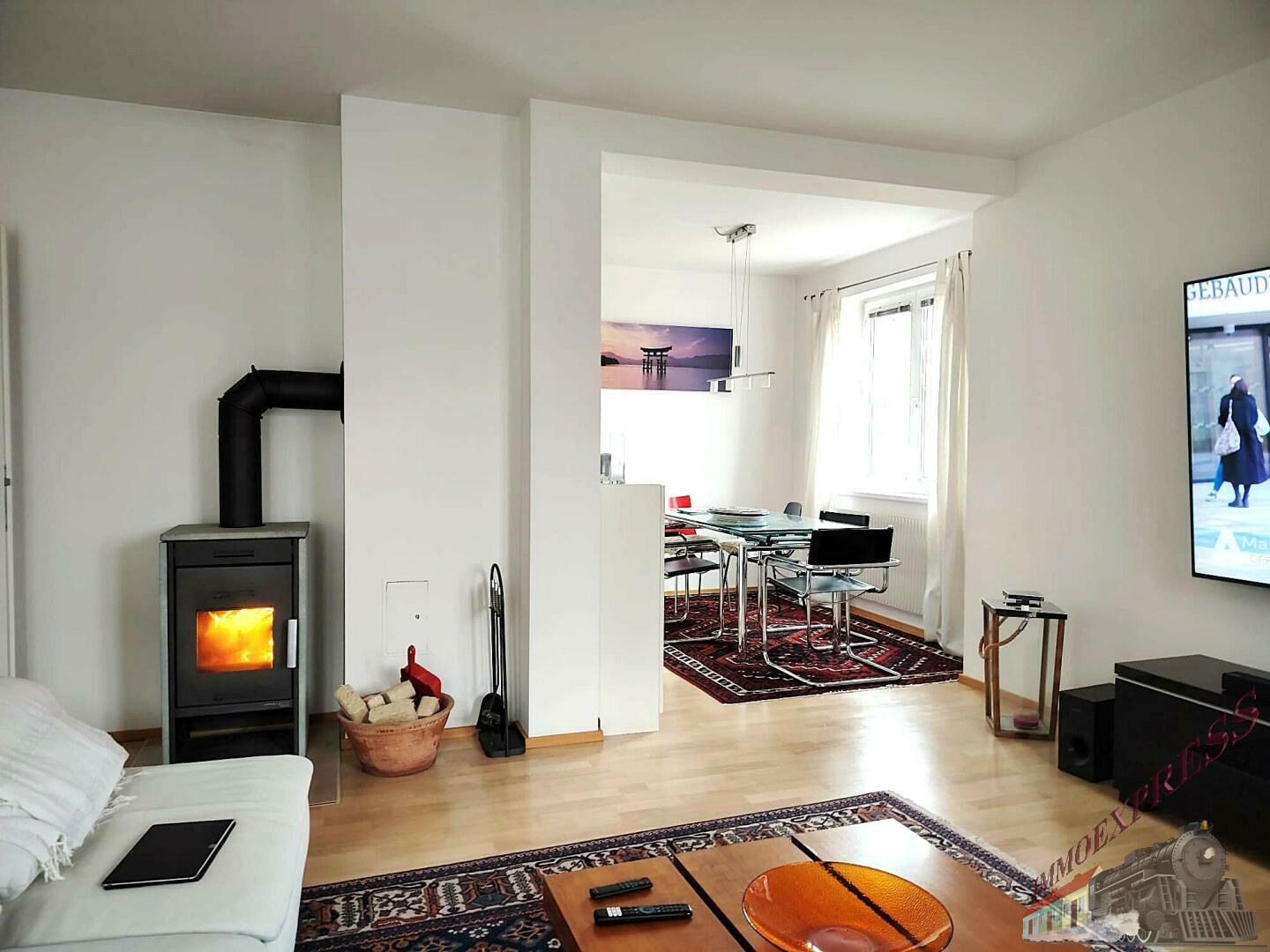 4-Zimmer-Eigentumswohnung mit Süd-Balkon (4,5m²) und KFZ-Stellplatz wartet auf Sie! Zentrale Lage!