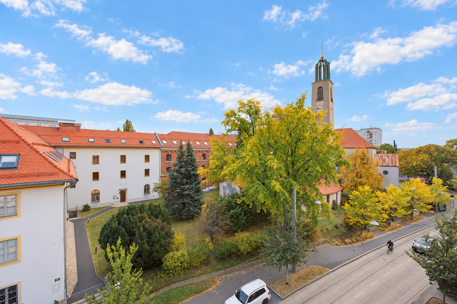 Charmante Kleinwohnung mit Blick auf die Münzgrabenkirche – zentrale Lage in Graz